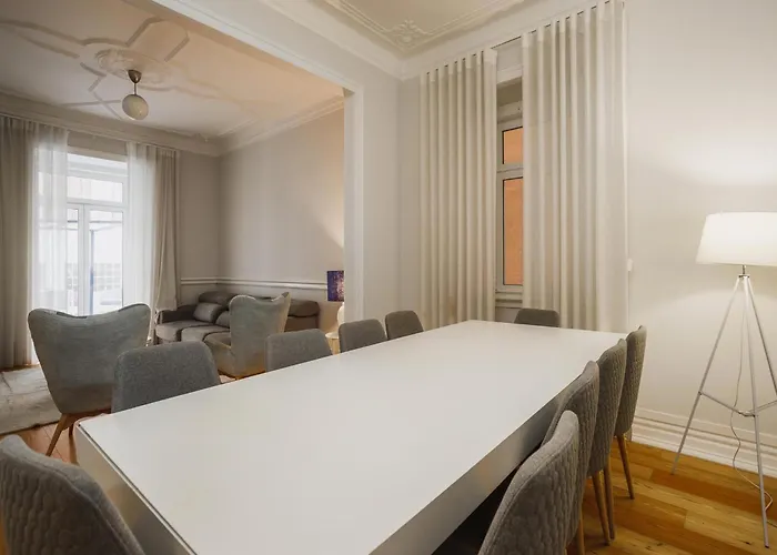 Apartment Akicity Marques Crimson Lisbon