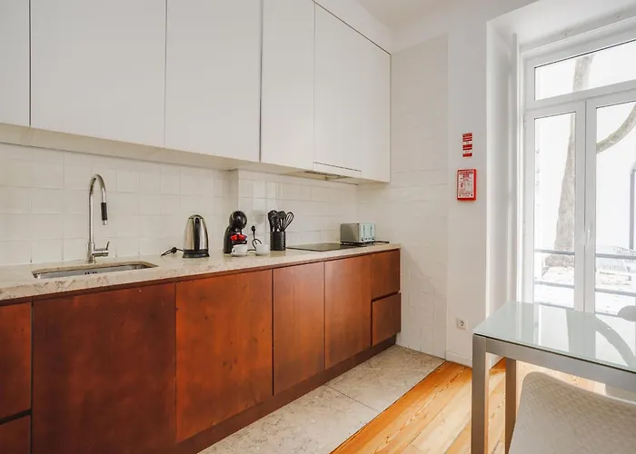 Akicity Marques Crimson