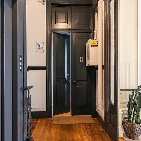 Akicity Marques Crimson Апартаменты Лиссабон