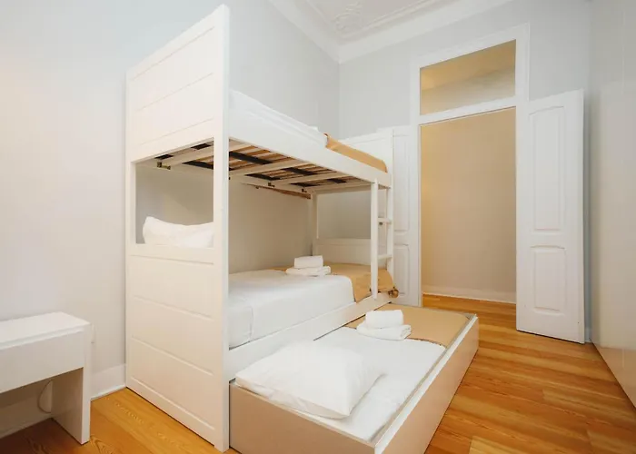 Akicity Marques Crimson 리스본